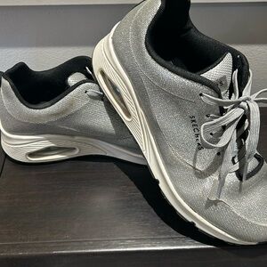 Sketchers Uno Sneakers